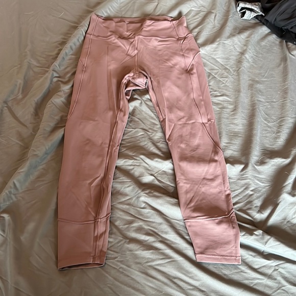 Lululemon In Movement Tights 25” size 10 - Picture 5 of 9